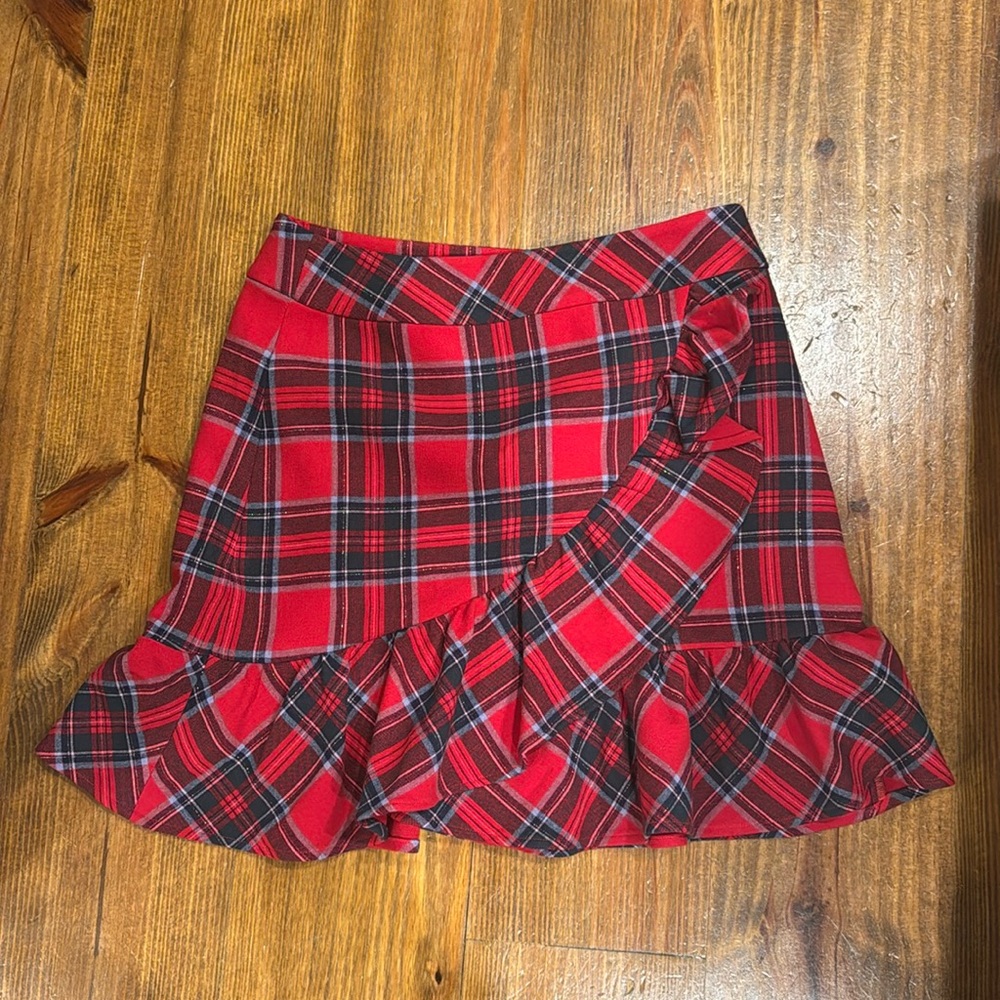 Vineyard vines, size 6 Christmas skirt ￼